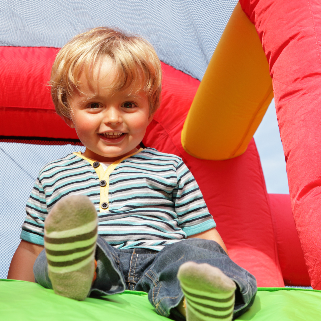 Springkussen Huren | Krokodil | 3,4m x 3,0m x 2,1m | Geschikt Voor 4 Personen - Jump Express